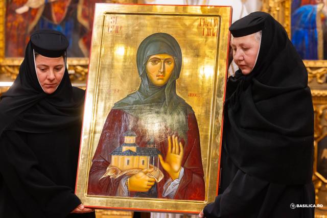 Sfânta Liturghie și proclamarea generală a canonizării celor 16 sfinte femei românce