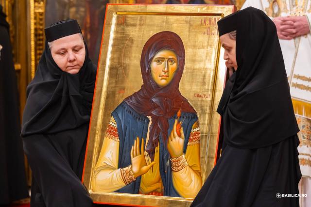 Sfânta Liturghie și proclamarea generală a canonizării celor 16 sfinte femei românce