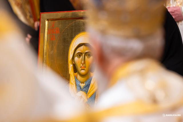 Sfânta Liturghie și proclamarea generală a canonizării celor 16 sfinte femei românce