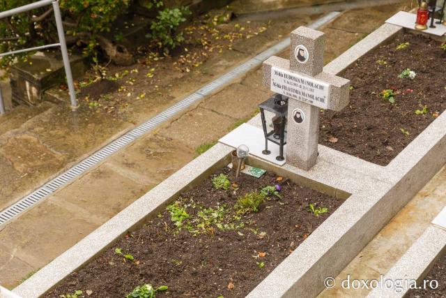 Cimitirul Mănăstirii Râmeț