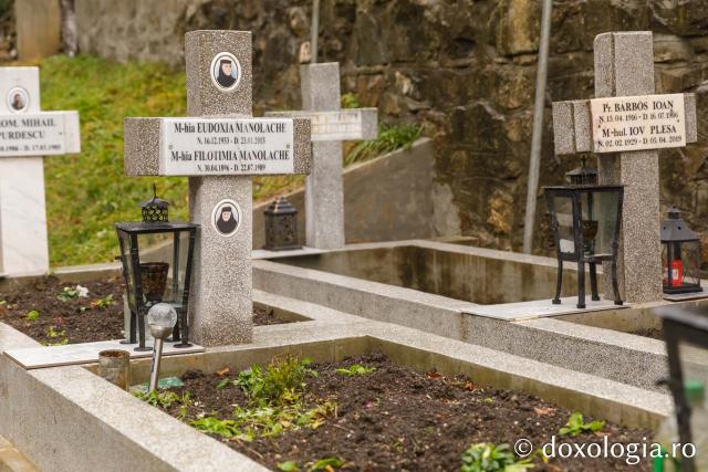 Cimitirul Mănăstirii Râmeț