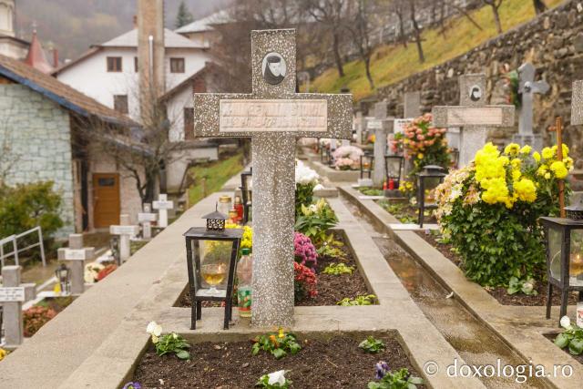 Cimitirul Mănăstirii Râmeț