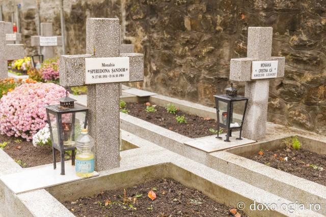 Cimitirul Mănăstirii Râmeț