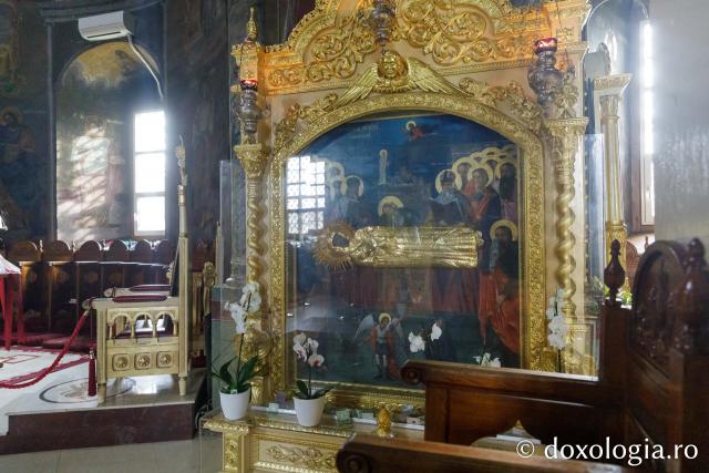 Mănăstirea Pasărea