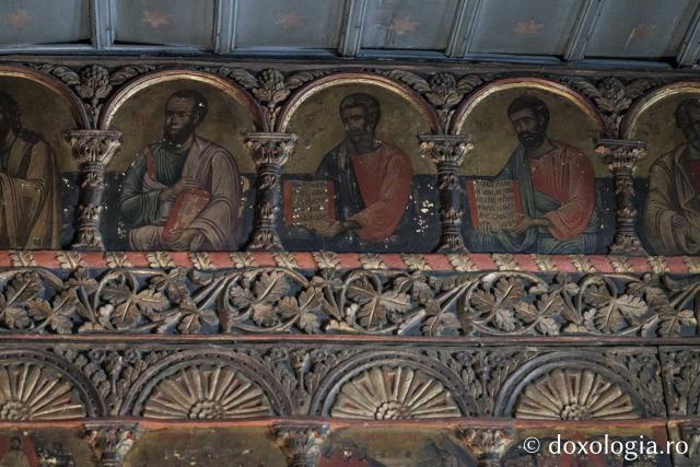 Catepeteasma din secolul al XVII-lea din biserica din Jigoreni