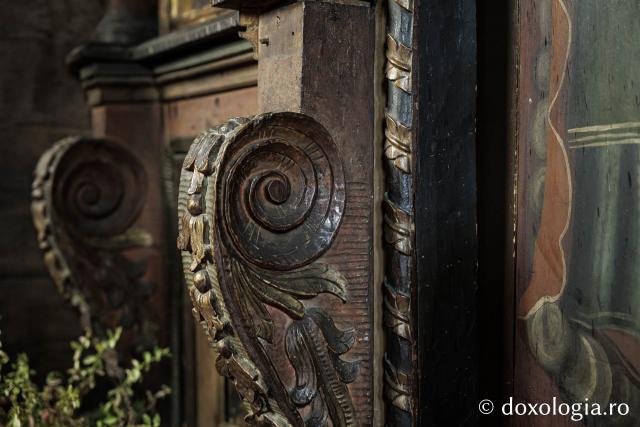 Catepeteasma din secolul al XVII-lea din biserica din Jigoreni