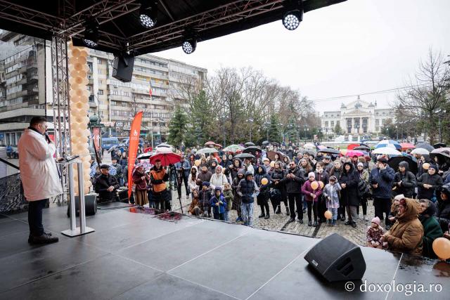(Foto) „Solidaritate pentru amândoi” – Marșul pentru viață de la Iași, 2026