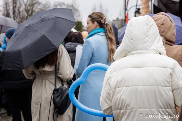 (Foto) „Solidaritate pentru amândoi” – Marșul pentru viață de la Iași, 2026