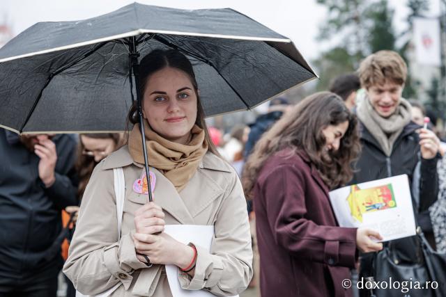 (Foto) „Solidaritate pentru amândoi” – Marșul pentru viață de la Iași, 2026