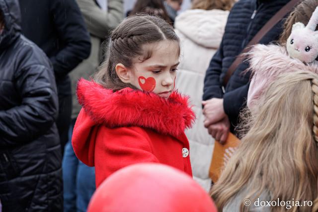 (Foto) „Solidaritate pentru amândoi” – Marșul pentru viață de la Iași, 2026