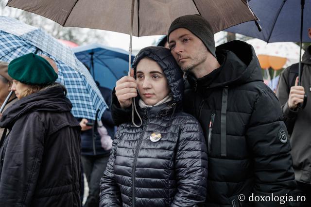 (Foto) „Solidaritate pentru amândoi” – Marșul pentru viață de la Iași, 2026