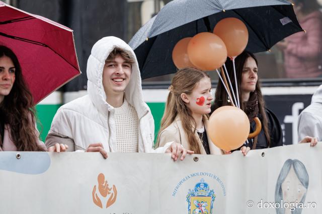 (Foto) „Solidaritate pentru amândoi” – Marșul pentru viață de la Iași, 2026