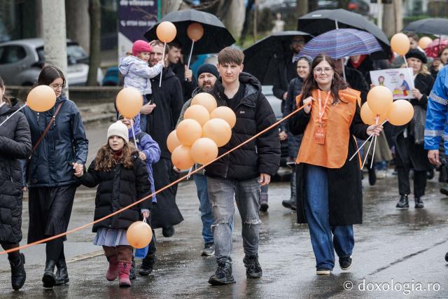(Foto) „Solidaritate pentru amândoi” – Marșul pentru viață de la Iași, 2026