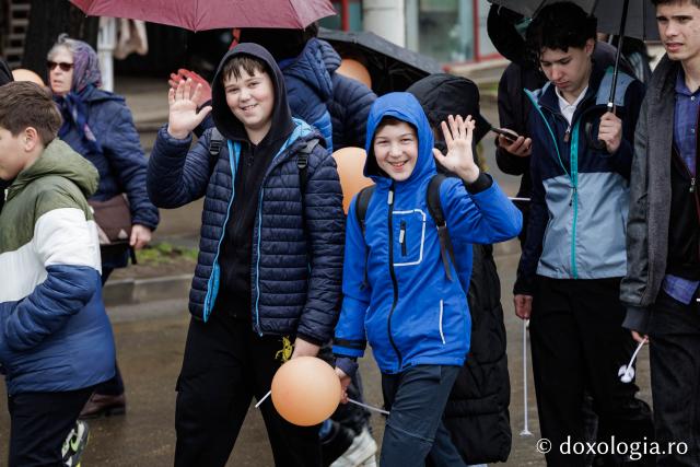 (Foto) „Solidaritate pentru amândoi” – Marșul pentru viață de la Iași, 2026