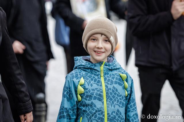 (Foto) „Solidaritate pentru amândoi” – Marșul pentru viață de la Iași, 2026