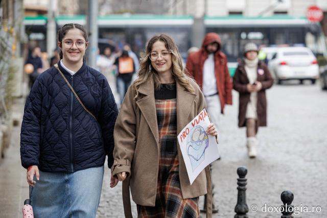 (Foto) „Solidaritate pentru amândoi” – Marșul pentru viață de la Iași, 2026