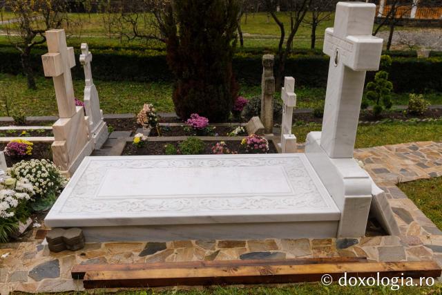 Cimitirul Mănăstirii Râmeț