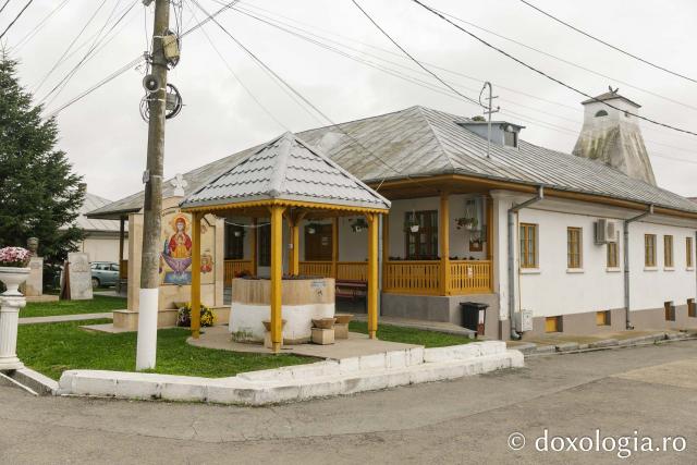 Mănăstirea Pasărea