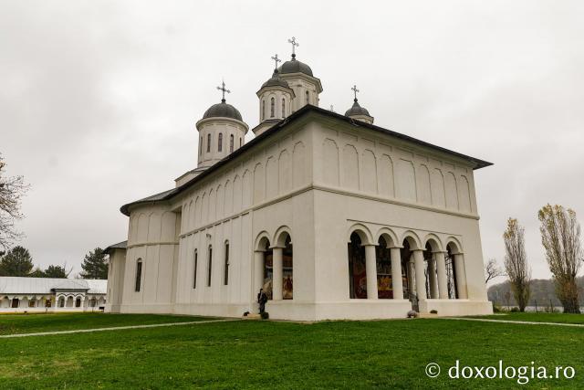 Biserica „Sfântul Nicolae” din ostrovul Cernicăi