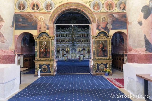 Biserica „Sfântul Nicolae” din ostrovul Cernicăi