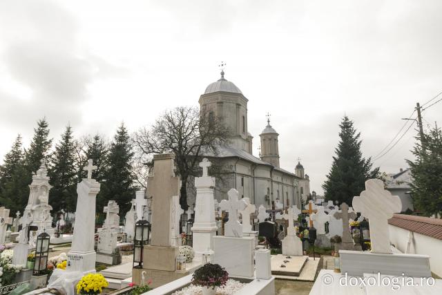 Cimitirul Mănăstirii Pasărea