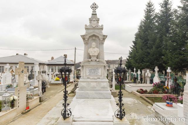 Cimitirul Mănăstirii Pasărea
