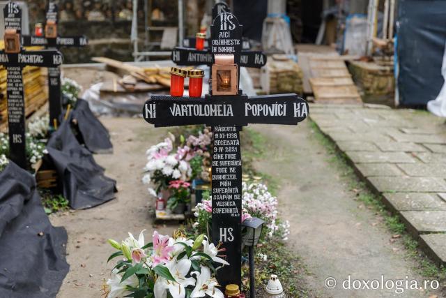 Cimitirul Mănăstirii Tismana