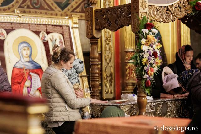 Denia Acatistului Bunei Vestiri la Catedrala mitropolitană din Iași