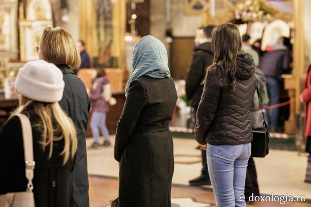 Denia Acatistului Bunei Vestiri la Catedrala mitropolitană din Iași