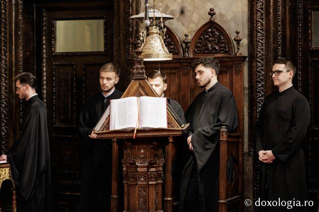 Denia Acatistului Bunei Vestiri la Catedrala mitropolitană din Iași