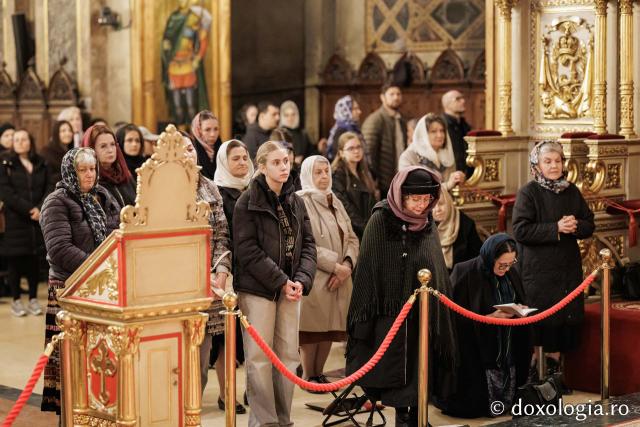 Denia Acatistului Bunei Vestiri la Catedrala mitropolitană din Iași
