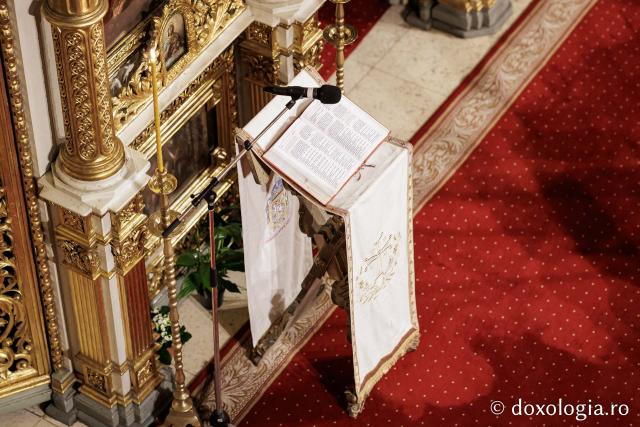 Denia Acatistului Bunei Vestiri la Catedrala mitropolitană din Iași
