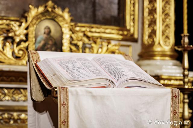 Denia Acatistului Bunei Vestiri la Catedrala mitropolitană din Iași