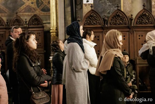 Denia Acatistului Bunei Vestiri la Catedrala mitropolitană din Iași
