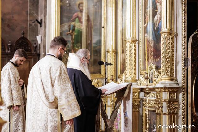 Denia Acatistului Bunei Vestiri la Catedrala mitropolitană din Iași