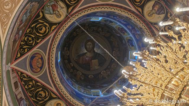 Mănăstirea Brazi – lăcaș de rugăciune și închinare la moaștele Sfântului Sfințit Mucenic Teodosie