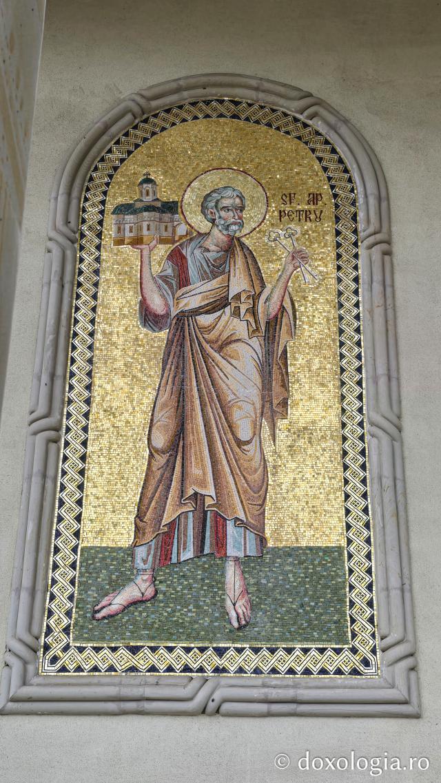 Mănăstirea Brazi – lăcaș de rugăciune și închinare la moaștele Sfântului Sfințit Mucenic Teodosie