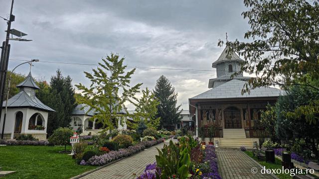 Mănăstirea Brazi – lăcaș de rugăciune și închinare la moaștele Sfântului Sfințit Mucenic Teodosie