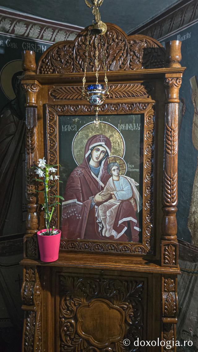 Mănăstirea Brazi – lăcaș de rugăciune și închinare la moaștele Sfântului Sfințit Mucenic Teodosie