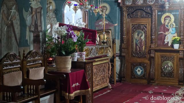 Mănăstirea Brazi – lăcaș de rugăciune și închinare la moaștele Sfântului Sfințit Mucenic Teodosie