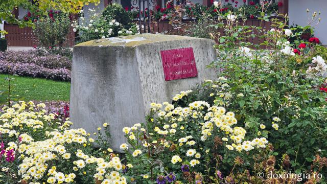 Mănăstirea Brazi – lăcaș de rugăciune și închinare la moaștele Sfântului Sfințit Mucenic Teodosie