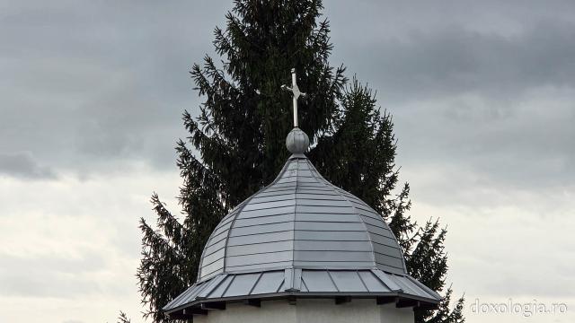 Mănăstirea Brazi – lăcaș de rugăciune și închinare la moaștele Sfântului Sfințit Mucenic Teodosie