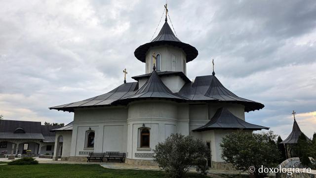 Mănăstirea Trotușanu