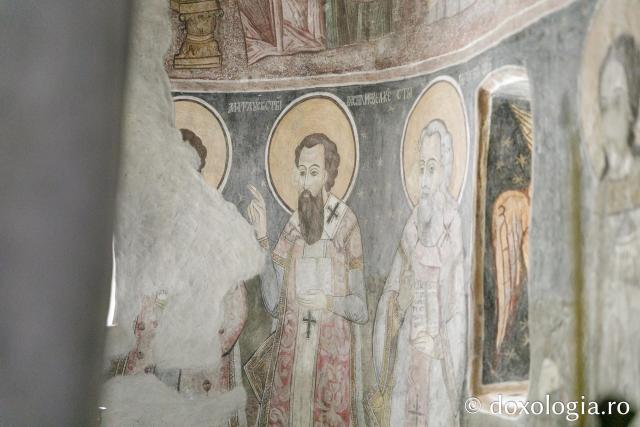 Veșmântul pictural al bisericii vechi de la Mănăstirea Râmeț