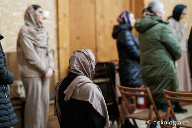 Sfânta Liturghie din Joia Mare la Parohia „Sf. Maxim Mărturisitorul - Sf. Grigorie Palama” Copou