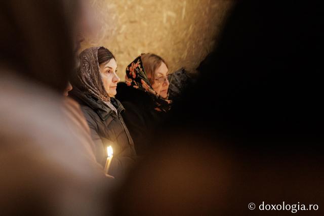 Sfânta Liturghie din Joia Mare la Parohia „Sf. Maxim Mărturisitorul - Sf. Grigorie Palama” Copou