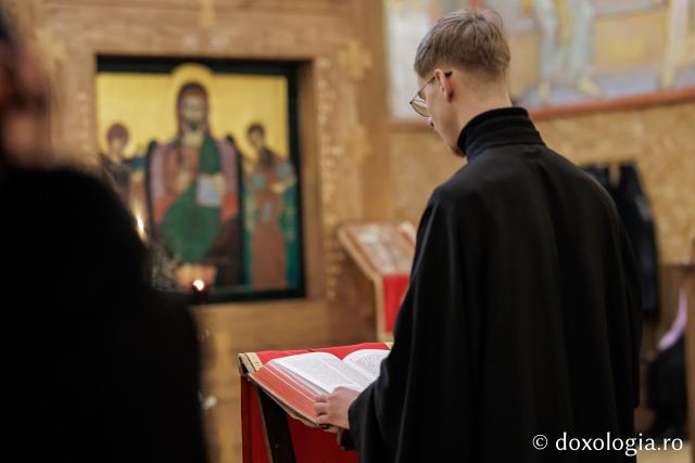 Sfânta Liturghie din Joia Mare la Parohia „Sf. Maxim Mărturisitorul - Sf. Grigorie Palama” Copou
