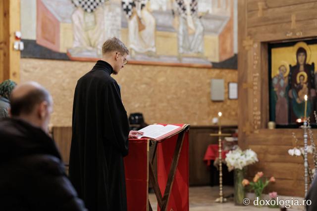 Sfânta Liturghie din Joia Mare la Parohia „Sf. Maxim Mărturisitorul - Sf. Grigorie Palama” Copou