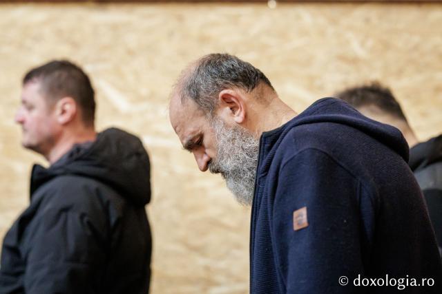 Sfânta Liturghie din Joia Mare la Parohia „Sf. Maxim Mărturisitorul - Sf. Grigorie Palama” Copou