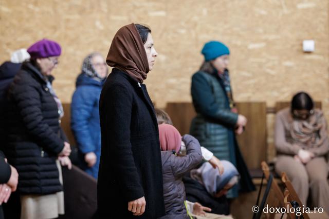 Sfânta Liturghie din Joia Mare la Parohia „Sf. Maxim Mărturisitorul - Sf. Grigorie Palama” Copou